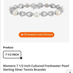 Cultured freshwater pearl bracelet
